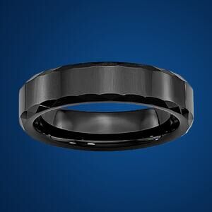 Unisex Black Beveled Ceramic Band Ring Size 7 Modern Comfort Fit New in Box
